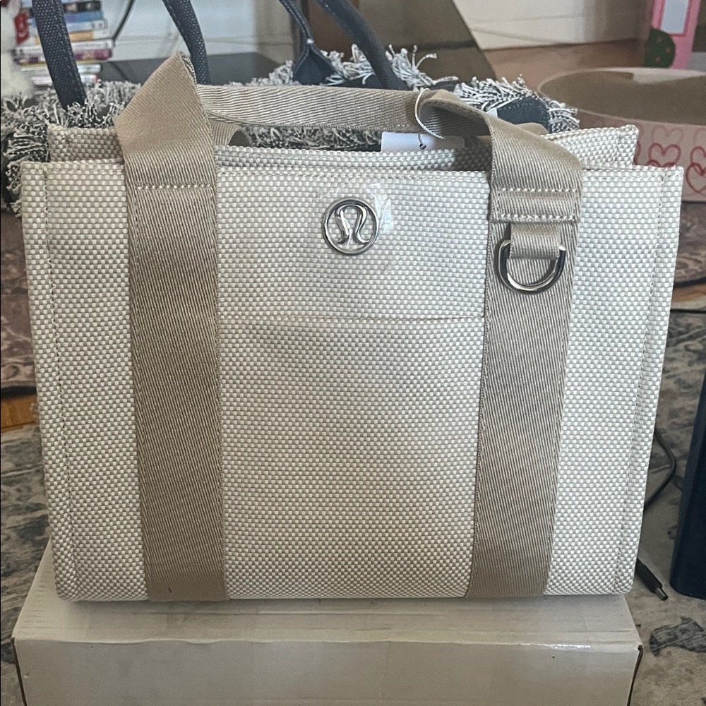 Lululemon Cream Mini Tote bag, NWT